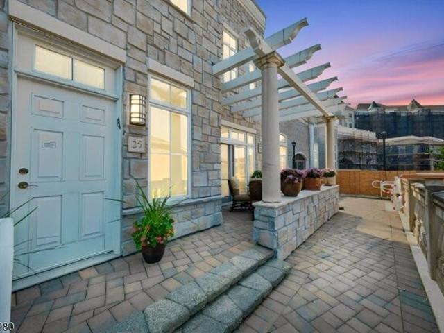 Sichel Ct, West Orange, Condo For Sale
