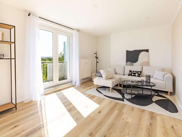Sichere Kapitalanlage mit 5,15 % Rendite Sanierte 2 Zi. Wohnung mit neuem Bad, Balkon, EBK