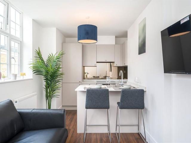 Sidcup High Street, Sidcup DA14, 1 bed flat to rent, £1,500 pcm | PrimeLocation
