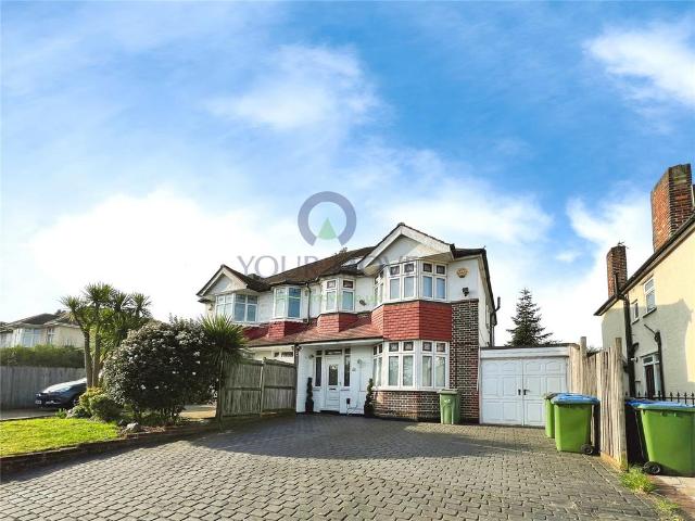 Sidcup Road, London SE9 5 bed semi detached house to rent £2,995 pcm £691 pw