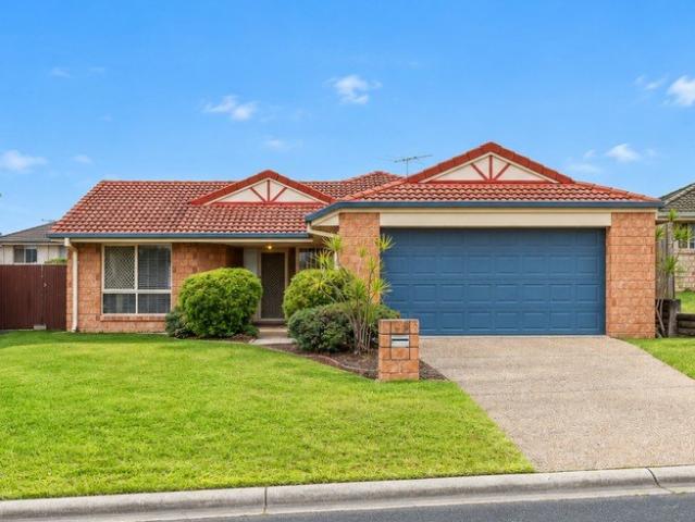 Side Access, 2 Living Zones & Room to Entertain