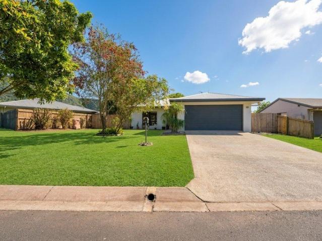 SIDE ACCESS, QUIET LOCATION, MOUNTAIN SURROUNDS!
