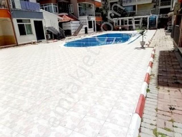 Side Cennetlerde Havuzlu Acil Satılık 1+1 Daire