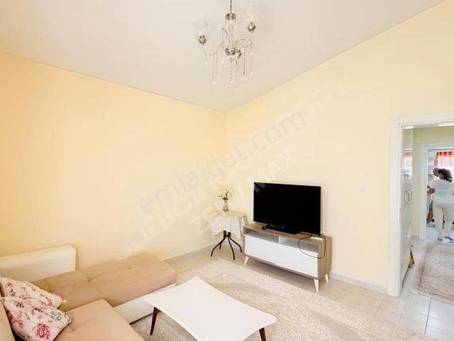 Side'de 1+1 Ayrı Mutfaklı Kiralık Eşyalı Daire