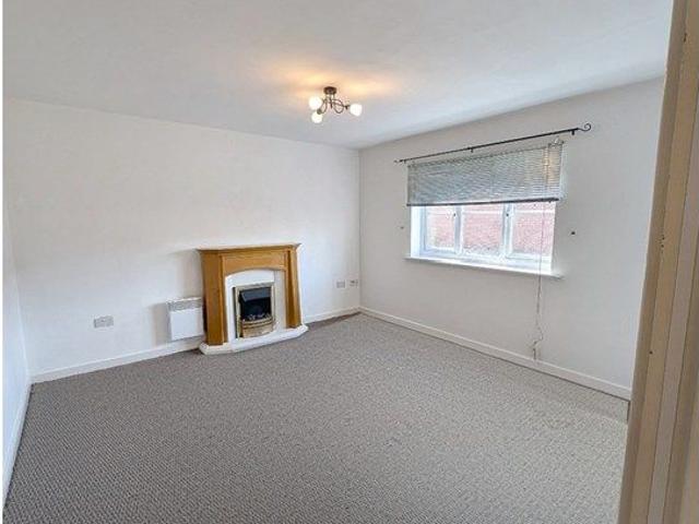 Siding Court, Widnes WA8, 2 bed flat to rent, £775 pcm | PrimeLocation