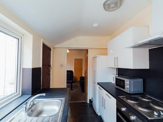 Sidney Street, Lincoln LN5 1 bed in a house share to rent £412 pcm £95 pw