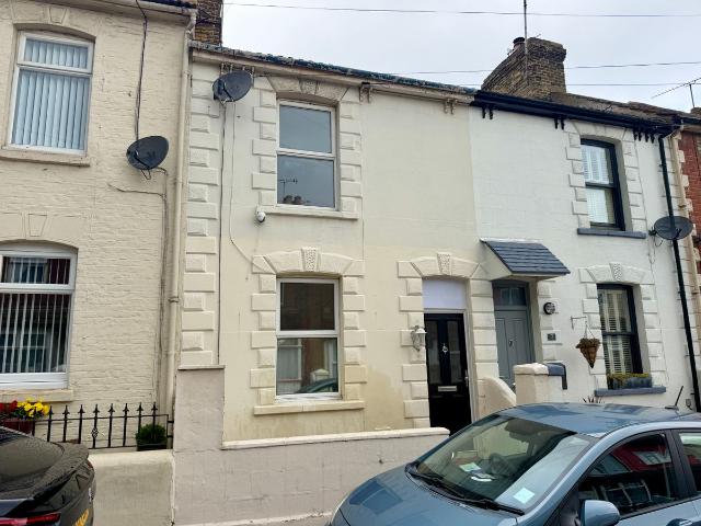Sidney Road, Gillingham ME7, 3 bed terraced house to rent, £1,350 pcm | PrimeLocation