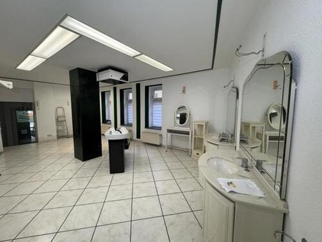 Sie brauchen neue Laden oder Büroräume ca. 70 m² in der Geraer Innenstadt?