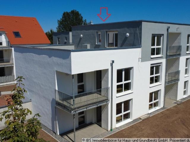 SIE SUCHEN DAS BESONDERE: Tolle 3 Zimmer Wohnung mit extra großer Dachterrasse