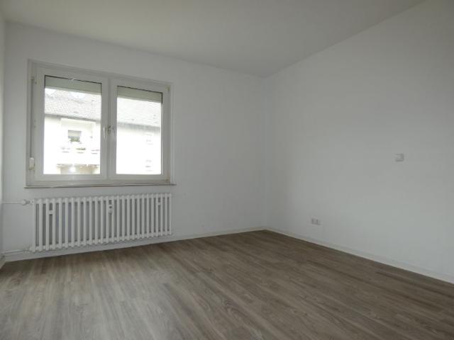 Sie suchen eine 2 Zimmerwohnung mit Balkon? Erstbezug nach Sanierung!
