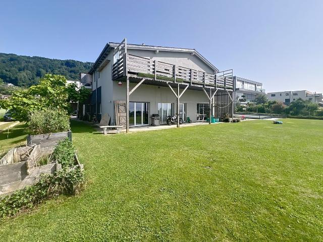 Sie wünschen sich eine Wohnung mit Garten und Seeblick?