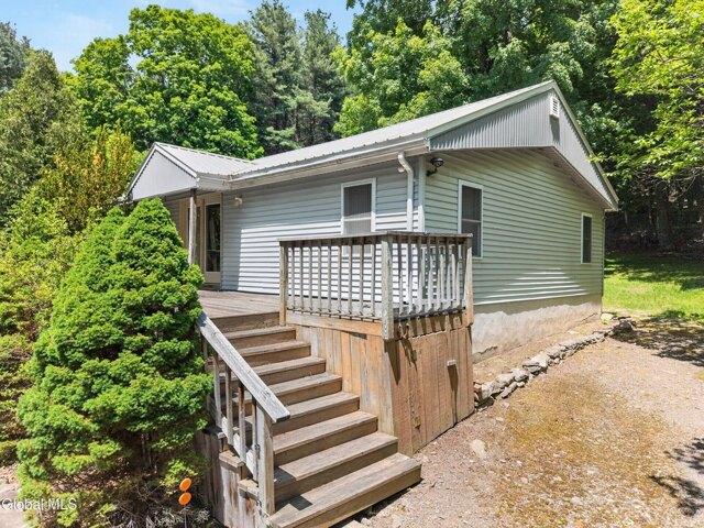 Siebert Rd, Medusa, Home For Sale