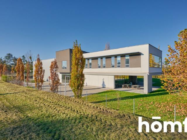 Polecam nowoczesny budynek biurowo magazynowy 1264 m² z rozwojem