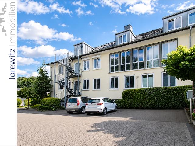Sieker Schweiz: Helle 3 Zimmer Wohnung mit Terrasse und PKW Stellplatz in Waldrandlage