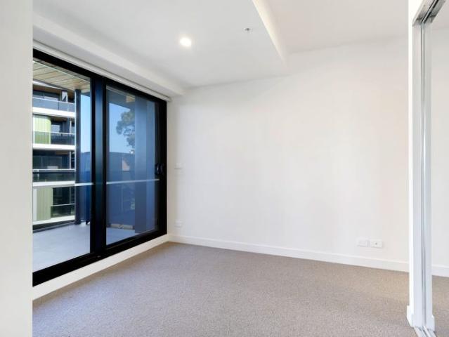 Sierra Hawthorn North Facing Apartment with Huge Balcony