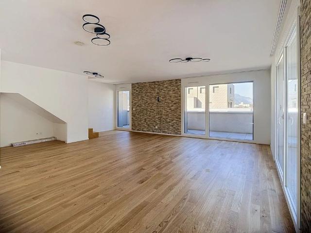 Sierre | Magnifique attique récent en duplex de 4.5 pièces