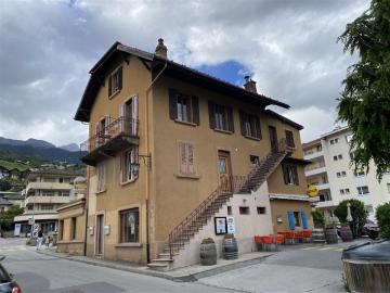 Sierre Doppelhaus im Obergeschoss mit riesigen Galetas zum Ausnutzen