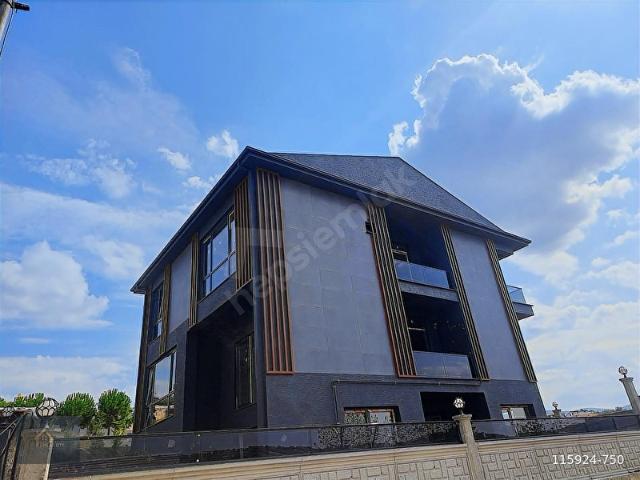 SIFIR 6+2 AKALİTE MÜSTAKİL EKSTRAL LÜKS MERKEZİ KONUMDA VİLLA
