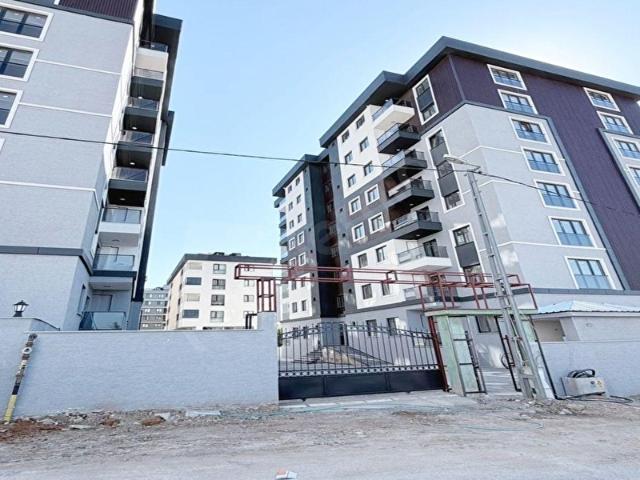 SIFIR 3+1 GÜVENLİKLİ SİTEKAPALI OTOPARKARA KATLÜKS DAİRE