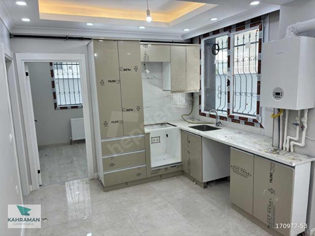 SIFIR YENİ BİNA 1+1 GENİŞ BAHÇE KULLANIMLI KİRALIK DAİRE