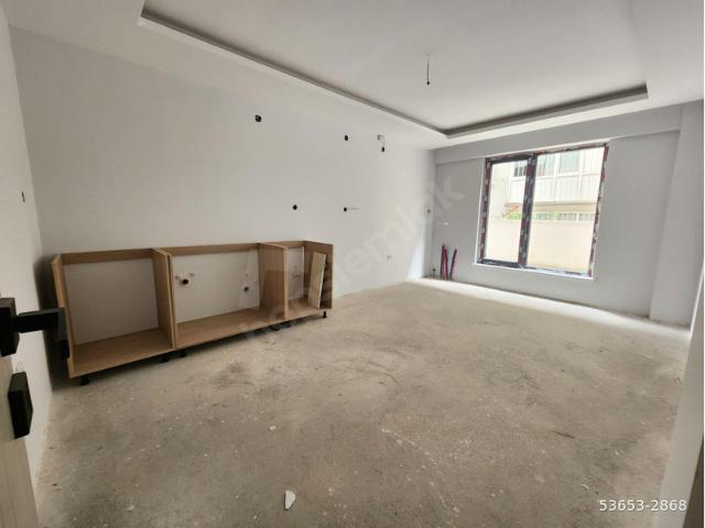 SIFIR YENİ BİNADA A.AYRANCI TOMURCUK SOK. 1+1 50M2 BAHÇE ÇIKIŞLI LÜKS YAPILI ASANSÖRLÜ TBMM YANI