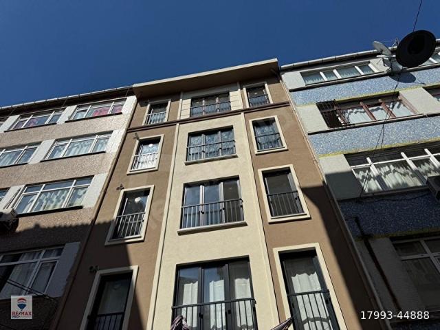 SIFIR ARA KAT HASEKİ TRAMVAYA 2 DK SATILIK DAİRE