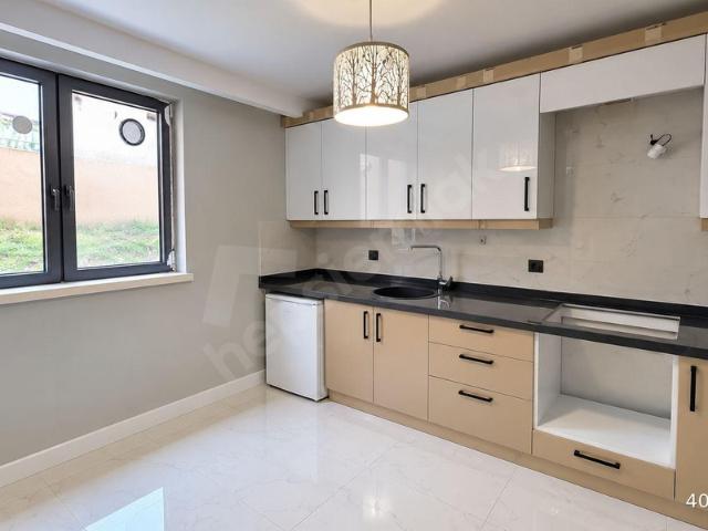 SIFIR BİNA CADDE SIRTI OTURUMA HAZIR 2+1 GİRİŞ KAT KUPON DAİRE