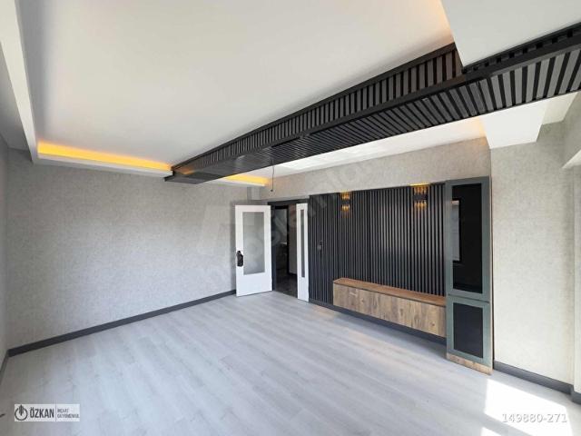 SIFIR BİNADA OTURUMA HAZIR GENİŞ 3+1 SATILIK LÜKS DAİRE