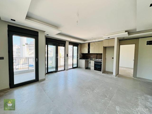 SIFIR BİNADA, LÜKS, KULLANIŞLI, KAPALI OTOPARKLI DAİRE