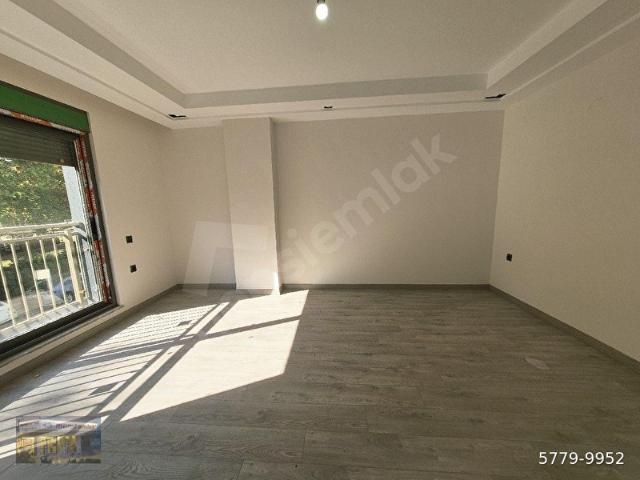 SIFIR DAİRE AYRI MUTFAKLI 2 BANYOLU GENİŞ 2+1 ARA KAT GÜNEY CEPHE