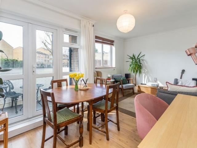 Sigdon Road, London E8, 2 bed flat to rent, £2,650 pcm | PrimeLocation