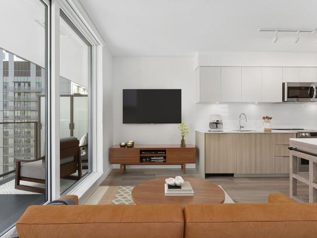 Signal 1 Bedroom Apartment for Rent at 8420 Ash St, Vancouver, BC V6P 0M5 Marpole