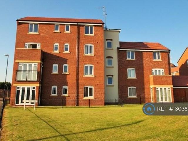 Signals Drive, Stoke Village. 2 bed flat to rent £995 pcm £230 pw
