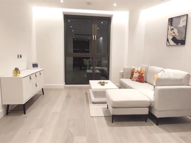 Signature House, Jubilee Walk WC1X, 2 bed flat to rent, £4,900 pcm | PrimeLocation