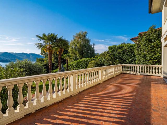Signorile villa in vendita sulla collina di Stresa 273m² Stresa