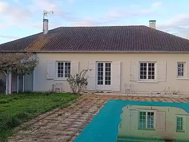 Sigoulès et Flaugeac 24240 Achat / Vente maison 7 pièces t7 au dernier étage piscine
