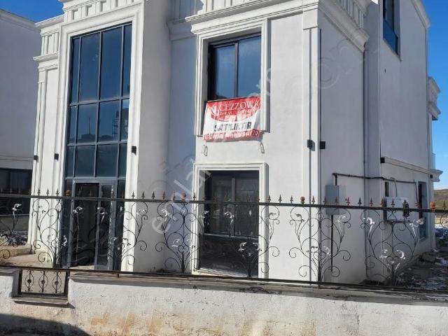 Silvan Yolu The Modus 7.5+1 Triplex Villa Özelhavuzlu Satılık