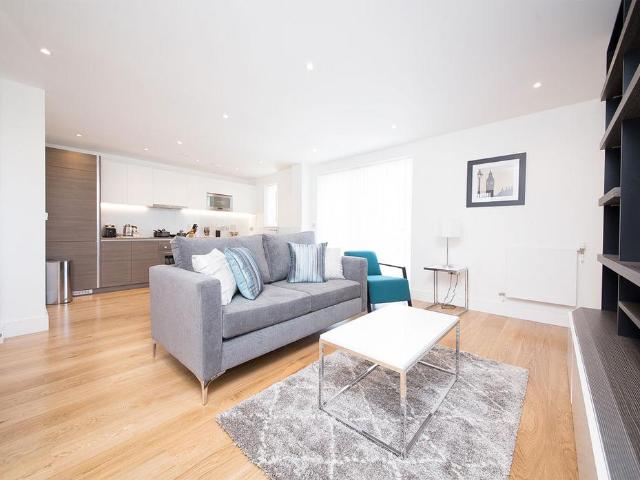 Silverworks Close, London NW9 2 bed flat to rent £2,250 pcm £519 pw