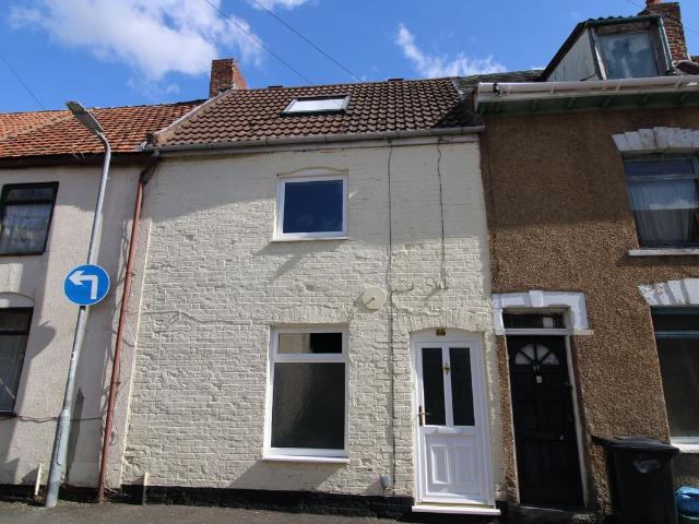 Silver Street, Bridgwater TA6, 3 bed terraced house to rent, £1,050 pcm | PrimeLocation