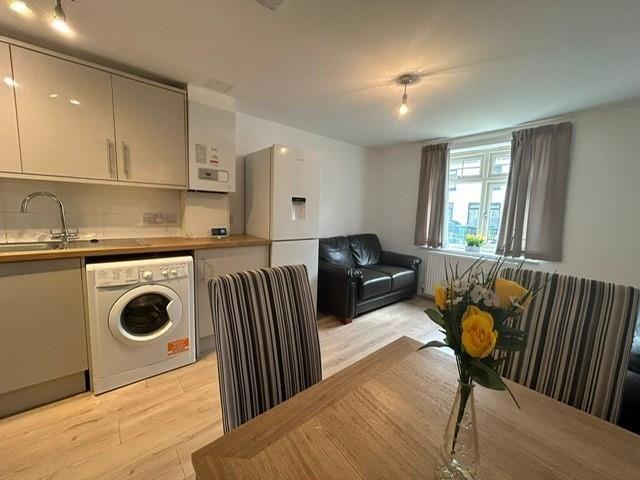 Silver Street, Peterborough PE2, 3 bed flat to rent, £1,125 pcm | PrimeLocation