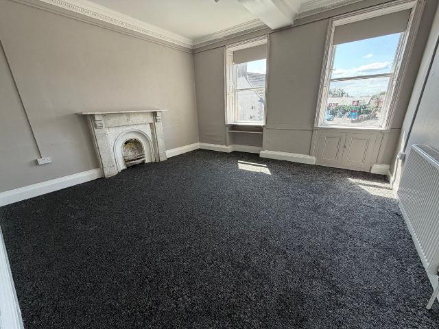 Silver Street, Thorne DN8, 2 bed flat to rent, £750 pcm | PrimeLocation