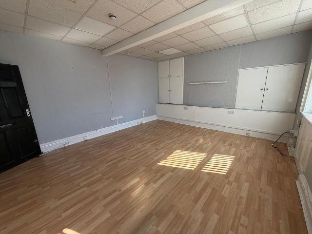 Silver Street, Thorne DN8, Studio to rent, £425 pcm | PrimeLocation