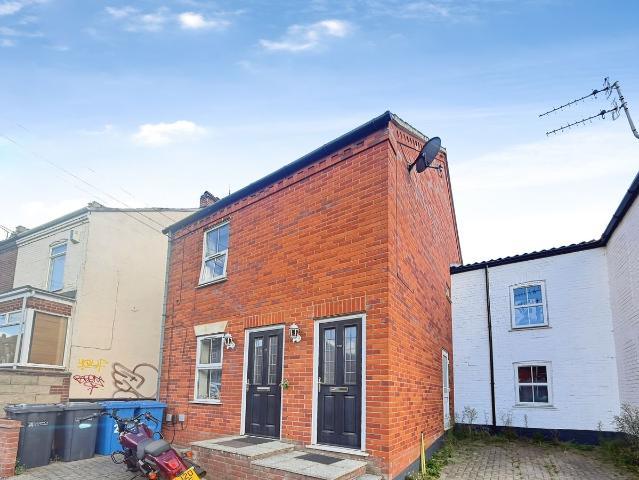 Silver Road, Norwich NR3, 2 bed flat to rent, £1,100 pcm | PrimeLocation