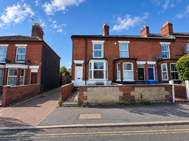 Silver Road, NORWICH 3 bed end of terrace house to rent £1,450 pcm £335 pw