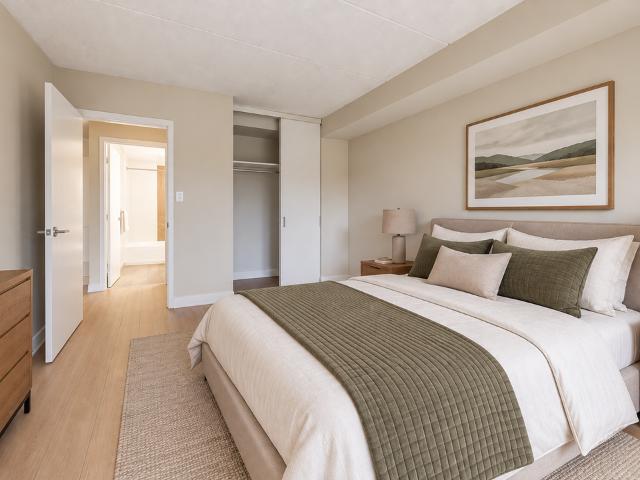 Silvercreek Parkway 2 Bedroom Apartment for Rent at 100 Silvercreek Pky N, Guelph, ON N1H 7E9 Onward Willow
