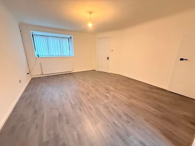 Silverdale Avenue, Liverpool, L13 7EZ
