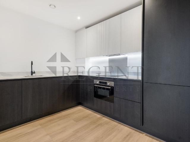 Silverleaf House, Heartwood Boulevard W3, 1 bed flat to rent, £2,400 pcm | PrimeLocation