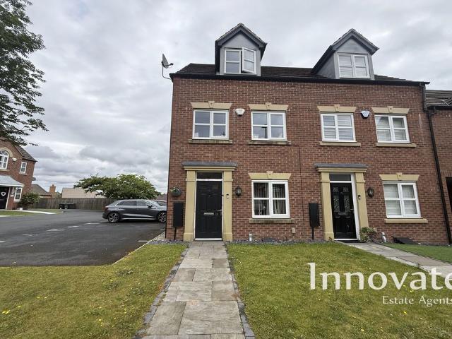 Silverlight Grove, Oldbury B69, 3 bed semi detached house to rent, £1,300 pcm | PrimeLocation