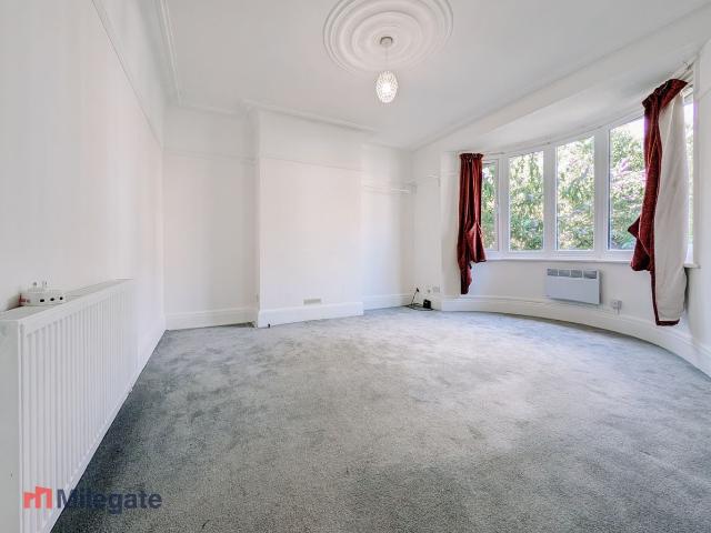Silversea Drive, Westcliff On Sea SS0, 1 bed flat to rent, £1,050 pcm | PrimeLocation