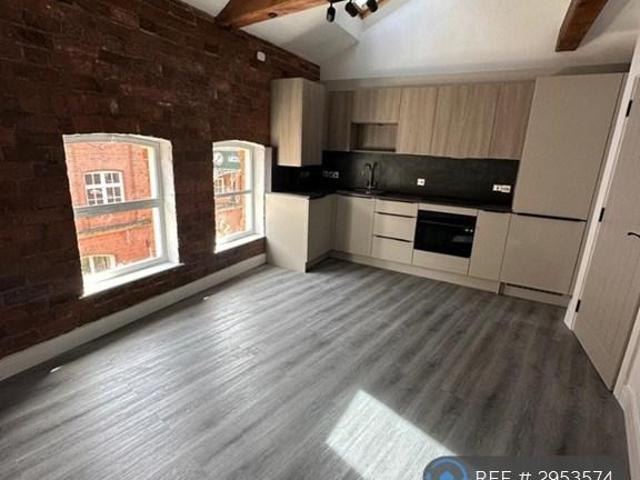 Silvester House, Hull, HU1 1 bed flat to rent £895 pcm £207 pw